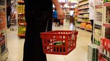 El Gobierno relanzó Precios Cuidados con una baja en promedio del 8%