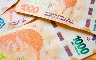El Gobierno oficializó el aumento de $4000 para estatales