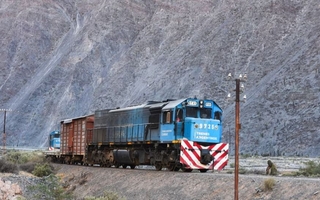 San Juan mira de cerca lo que sería la privatización del Belgrano Cargas