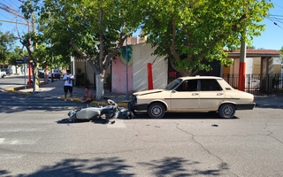 Grave accidente dejó a un motociclista internado con múltiples lesiones