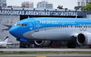 Aerolíneas Argentinas suspende vuelo a Aruba por crisis en Venezuela