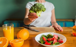 Consejos para desintoxicarse después de la fiestas: paso a paso