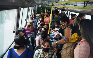 Por la gripe H3N2 recomiendan usar barbijos en lugares cerrados