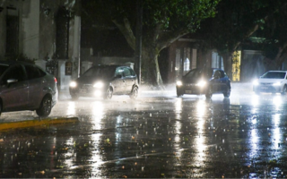 Elevaron la alerta amarilla a naranja por tormentas y granizo en San Juan 