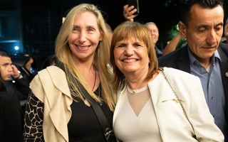 Karina Milei fue a ver la obra de Guillermo Yanco, esposo de Patricia Bullrich