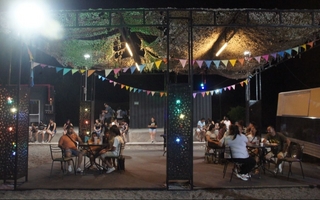 La Feria del Encuentro abre su temporada con una noche a puro ritmo en Ullum