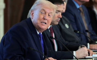 Trump dijo que EEUU decidirá qué petroleras podrán operar en Venezuela