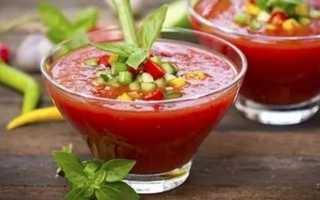 Gazpacho español: receta y beneficios de la sopa fría clásica