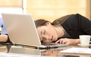 El peligro de madrugar: por qué trabajar antes de las 10 es perjudicial