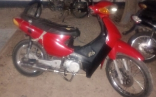Hallaron una moto abandonada en el Teresa de Calcuta: buscan al dueño