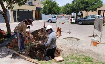 Capital apuesta a pozos blancos para drenar calles sin acequias