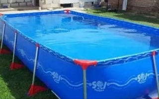 El truco casero para arreglar la pileta de lona en minutos