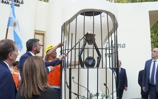 Orrego encendió la Llama Votiva en homenaje a las víctimas del terremoto del '44