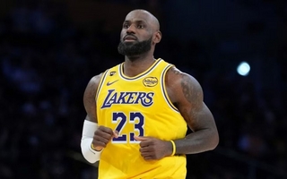 NBA homenajeó a LeBron James tras cumplir un nuevo récord en su carrera