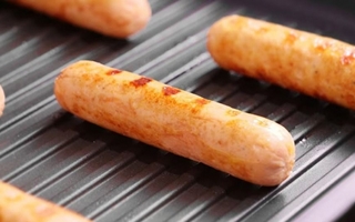 Salchichas caseras de pollo: la versión saludable para chicos