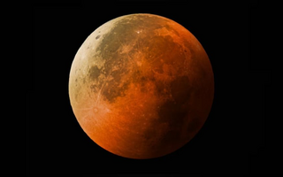 La Luna de Sangre teñirá de rojo los cielos argentinos en marzo