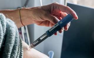 Dejar las inyecciones para adelgazar duplica la velocidad del "efecto rebote"