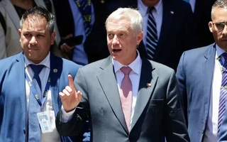 El presidente Kast presentó su gabinete con exabogados de Pinochet