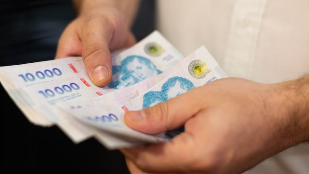 Argentina lidera el ranking regional de salarios pretendidos en dólares