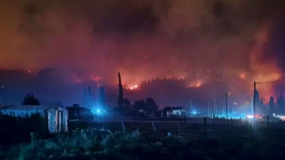 Reactivación de incendios en Chubut: evacuados y la espera por lluvia