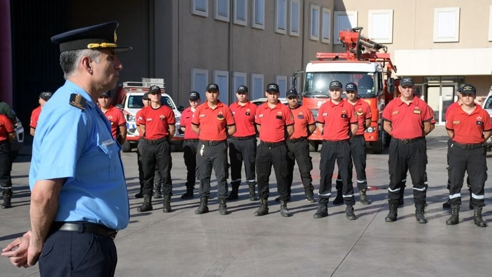 Bomberos sanjuaninos viajaron a Chubut para combatir incendios forestales