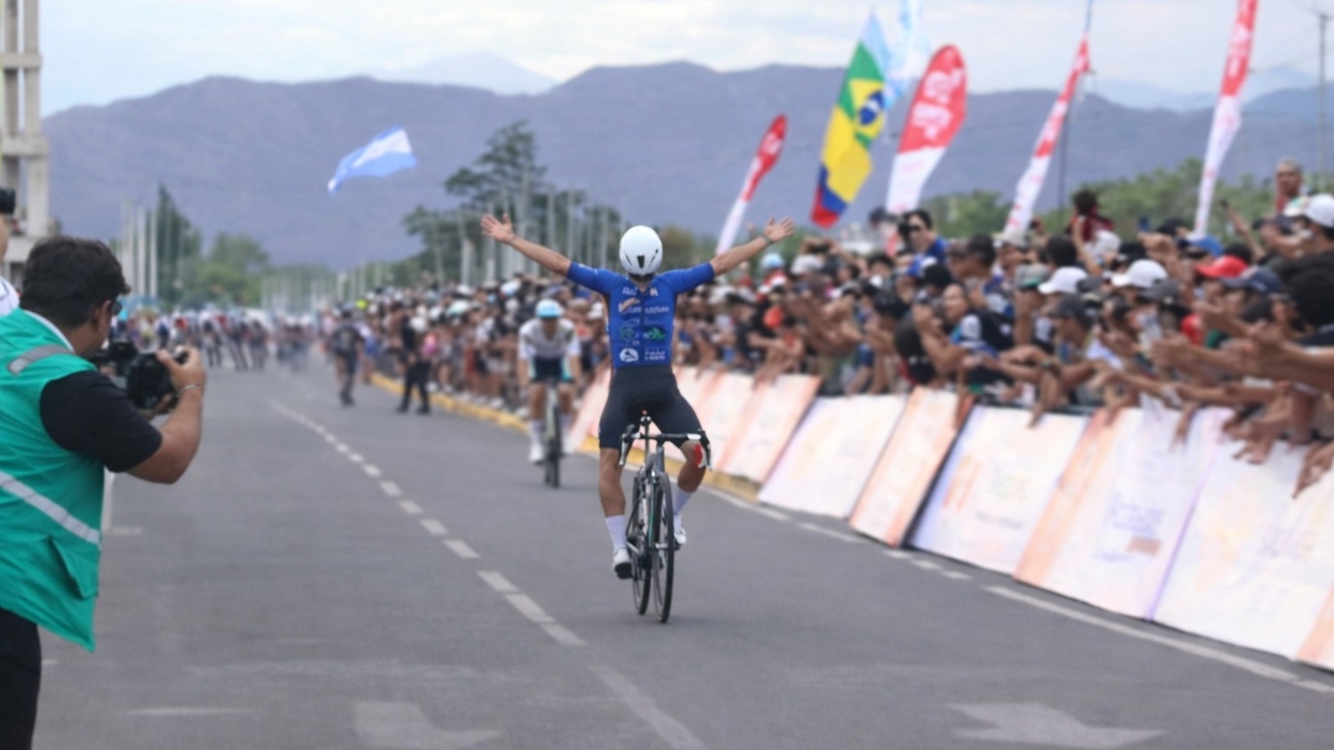 Mauro Domínguez, del municipio de Santa Lucía, se quedó con la tercera etapa en Pocito