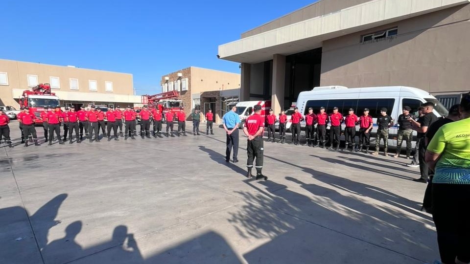 Cómo es el trabajo de los bomberos sanjuaninos en Chubut