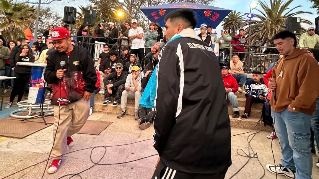 Pluma Ninja llega al Conte Grand y suma las batallas escritas a la escena cultural