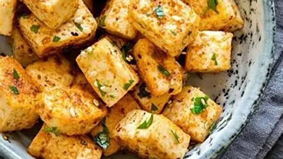 Tofu de garbanzos: la solución proteica que no necesita hervor