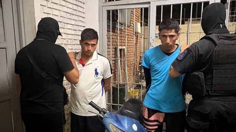 Chimbas: dos ladrones ataron y golpearon a un sereno para robarle la moto