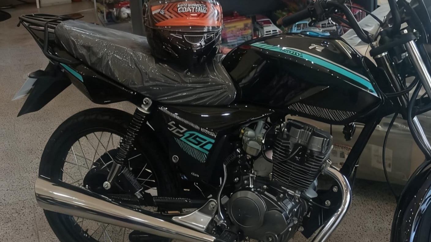 Le robaron la moto a un agente penitenciario mientras trabajaba