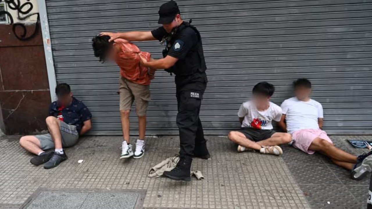 Tres jóvenes y un menor fueron detenidos tras robar en una casa en Pocito