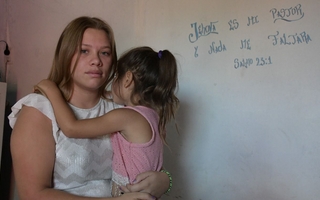 "Se la llevaron a la fuerza", dice la mamá de la nena que estuvo desaparecida