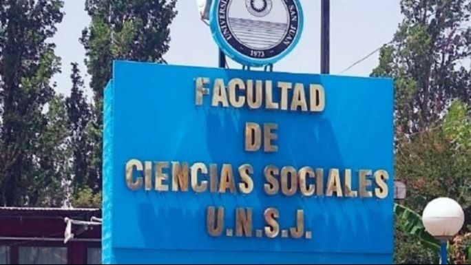 Abren el registro para alumnos que trabajan o tienen familiares a cargo