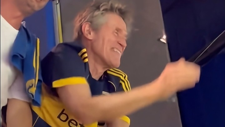 La estrella de Hollywood Willem Dafoe alentó a Boca ante Newell’s 
