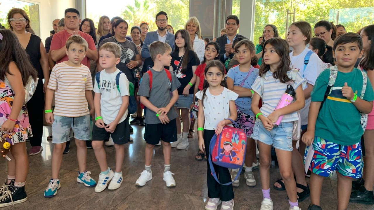 Más de 150 chicos comenzaron el Vacacionarte en el Franklin Rawson