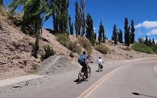 Vecinos de Calingasta piden ayuda a minera privada por la Ruta 149