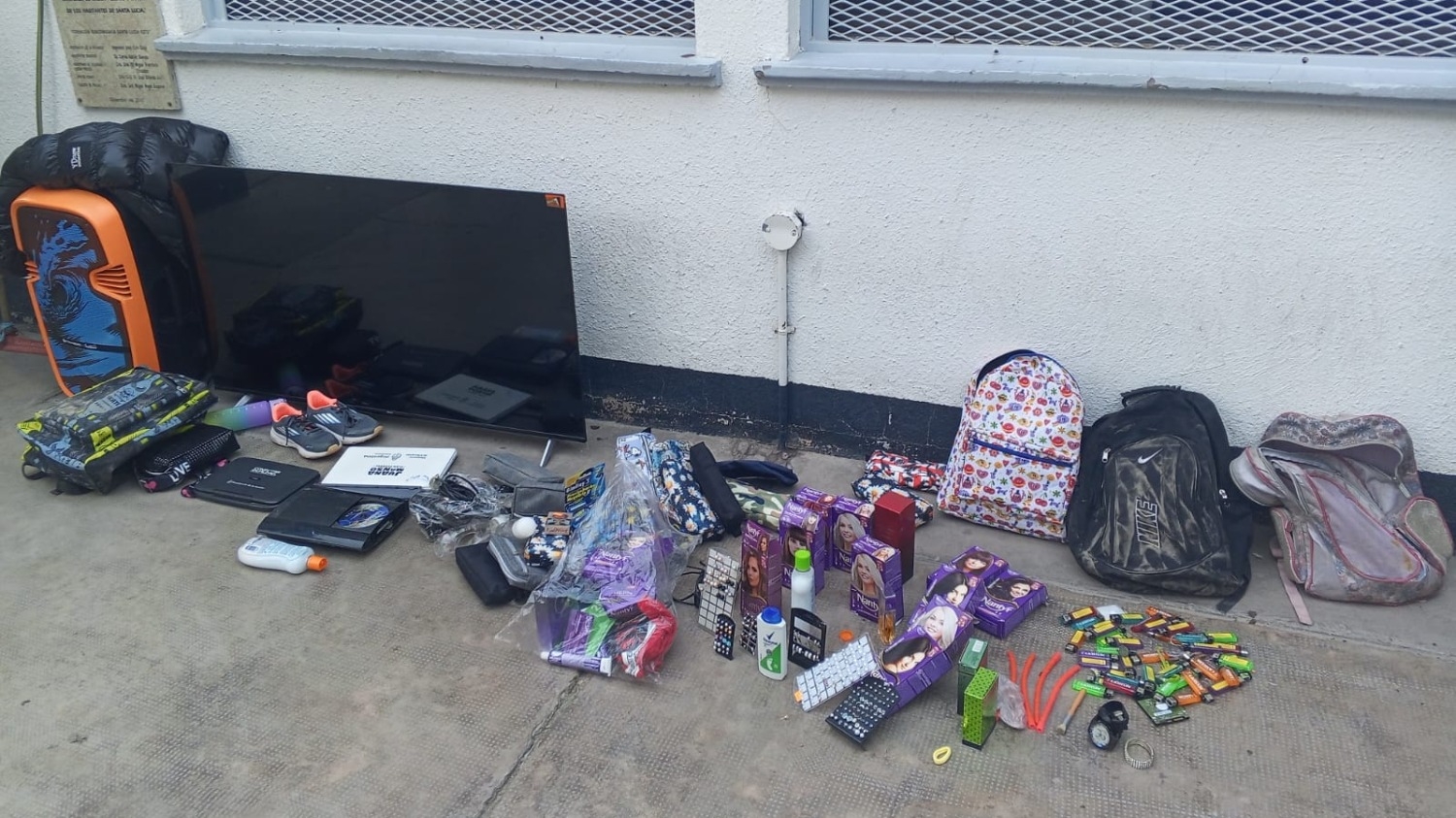 Hallaron la totalidad de los efectos de un robo entre ellos, televisores, notebooks y una PlayStation