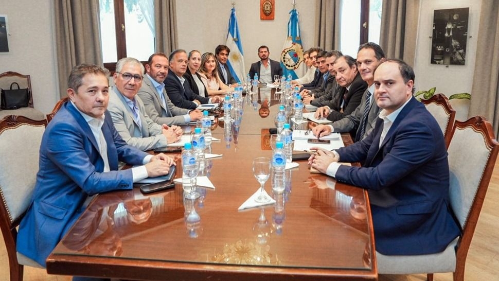 Orrego y la primer reunión de Gabinete del año: plan de gobierno reafirmado