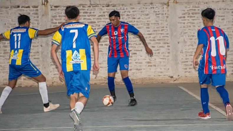 Se definen las finales de la División B del futsal en Colón Junior