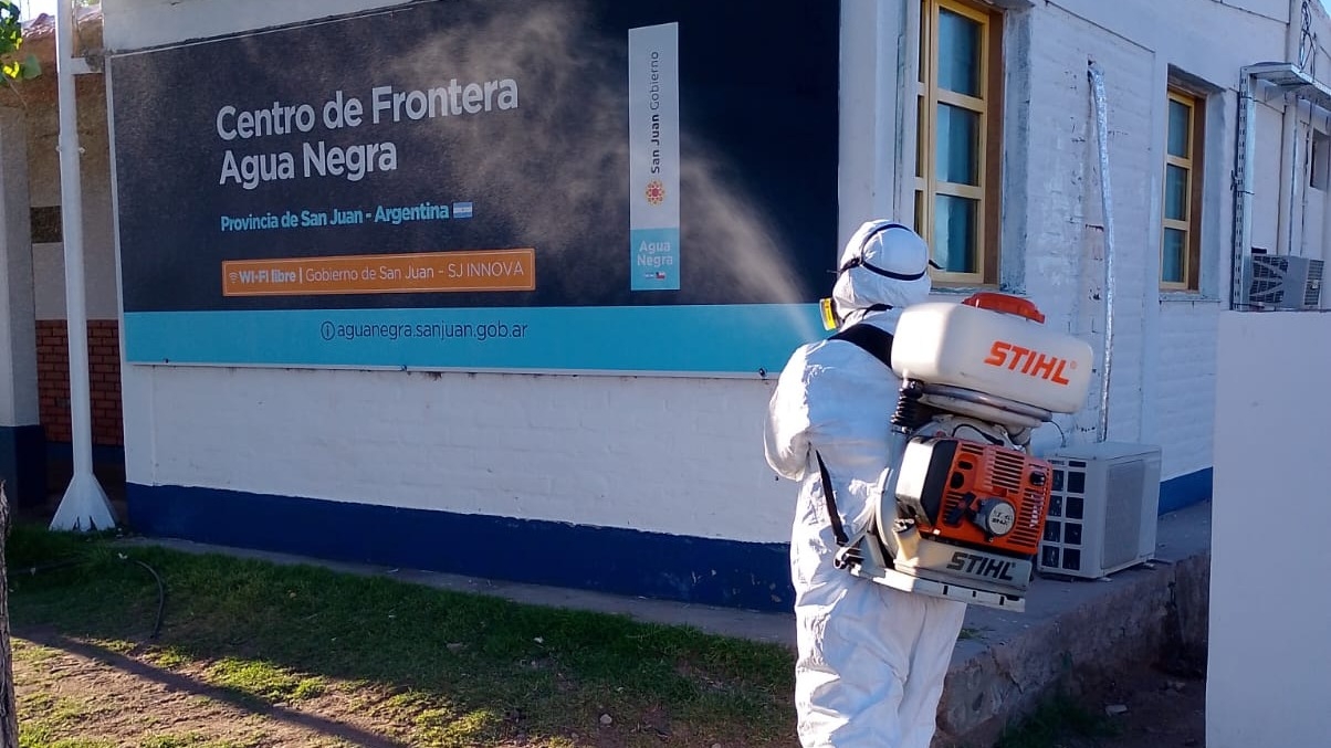 Fumigación periódica en Agua Negra para mejorar la sanidad fronteriza