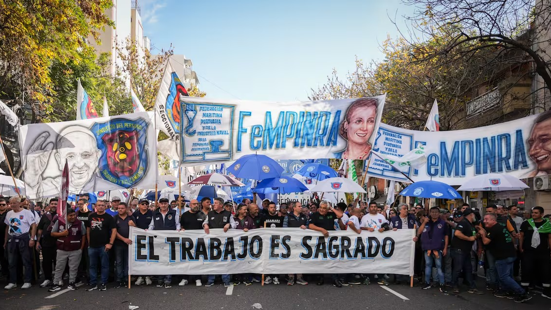 La CGT sale a la calle para frenar la reforma laboral en el Senado