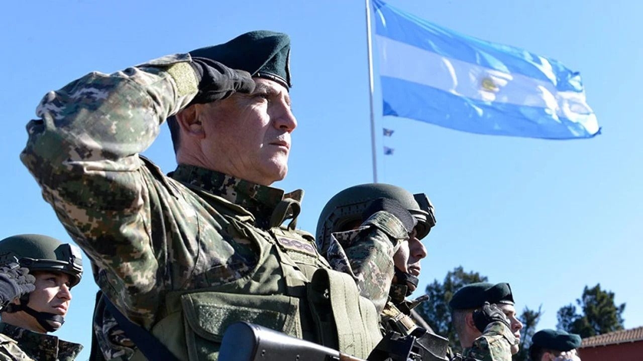 El gobierno disolvió la obra social del personal de las Fuerzas Armadas y de Seguridad