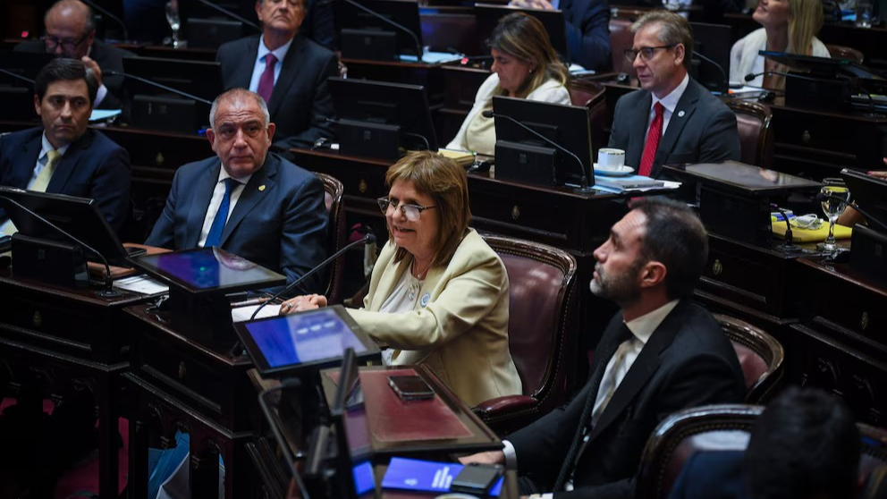 Analizan una prórroga de extraordinarias por Carnaval para aprobar la reforma laboral 