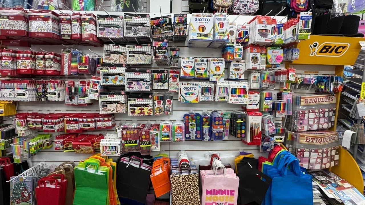 Según Amas de Casa, la canasta escolar aumentó un 15% en San Juan