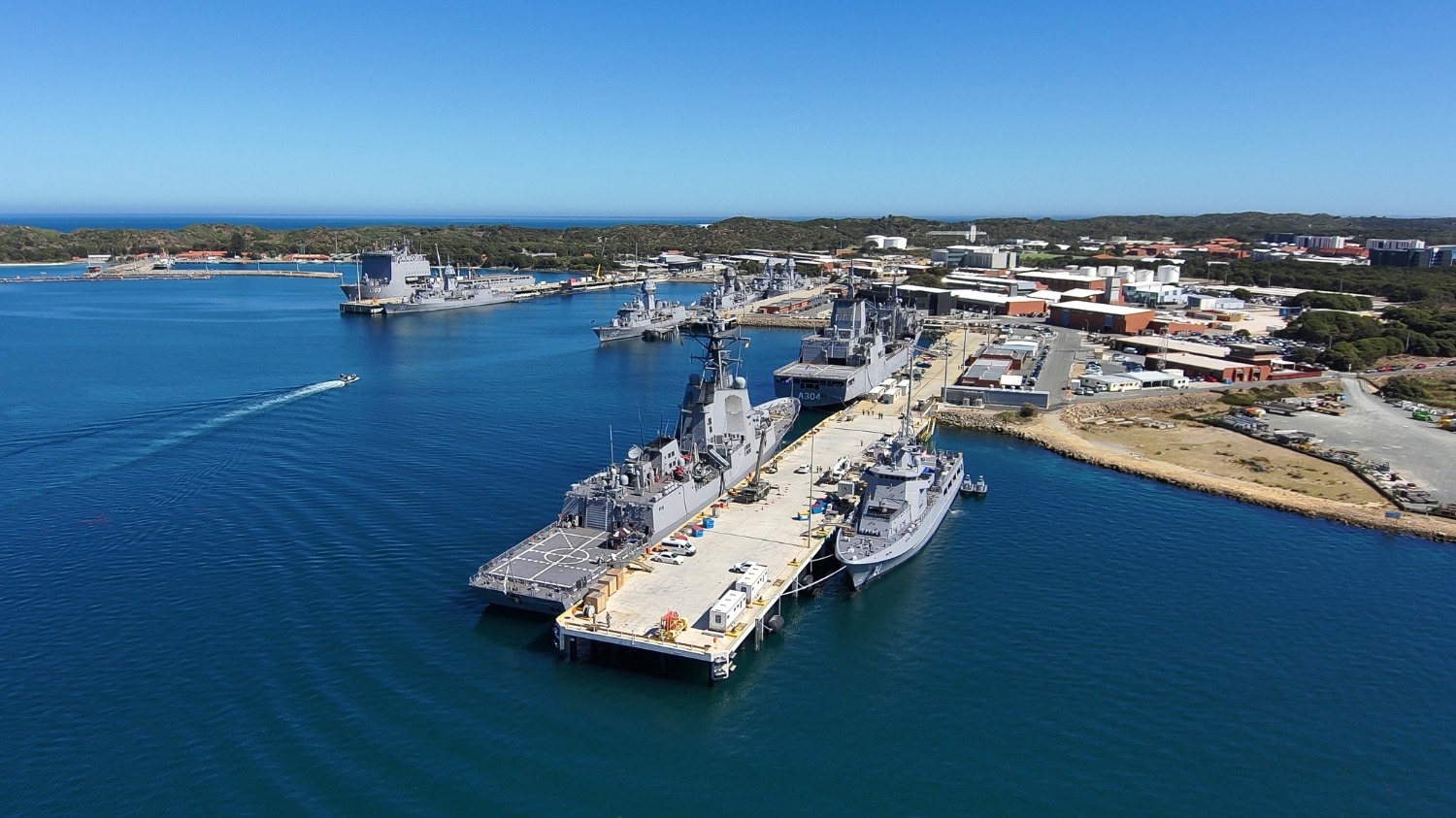 EE.UU. planea usar base australiana como respaldo militar ante China