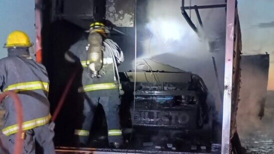 Un incendio consumió el Ford Mustang de un piloto del Turismo Carretera 