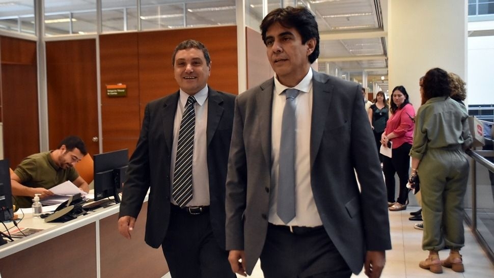 El ministro de Economía sorprendido por la actitud de los gremios en paritaria