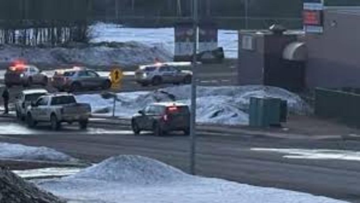 Tiroteo en escuela de Canadá termina con diez muertos 