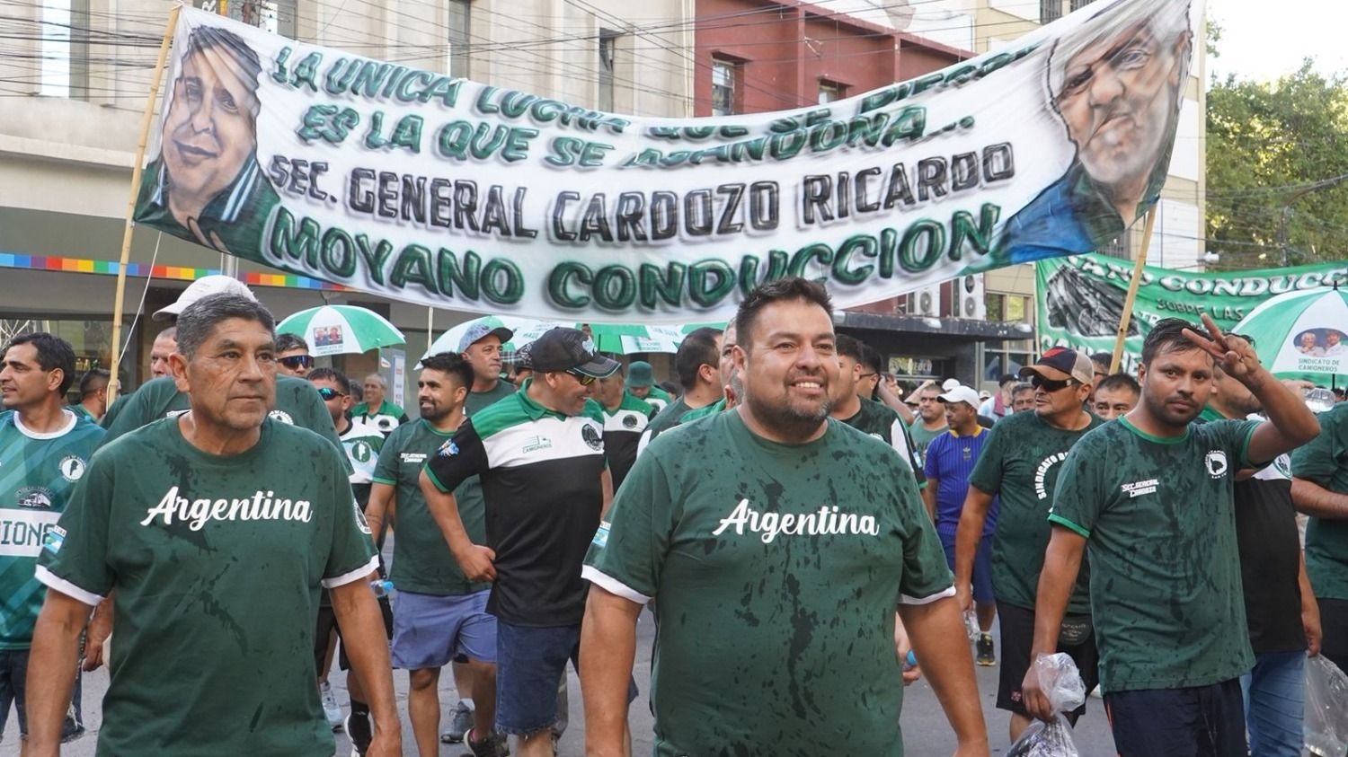Postales de la protesta en San Juan contra la reforma laboral de Milei 